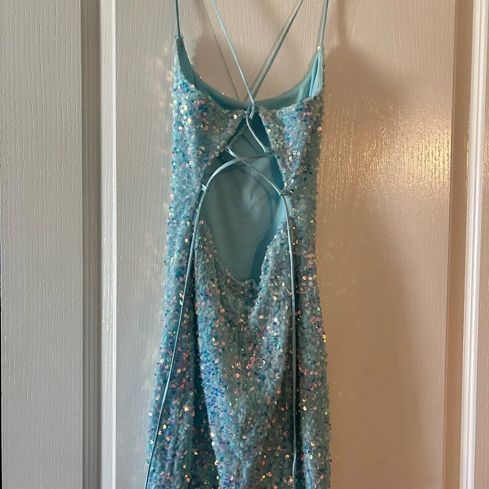 Sparkling Blue Sequin Dress - Picture 2 of 4